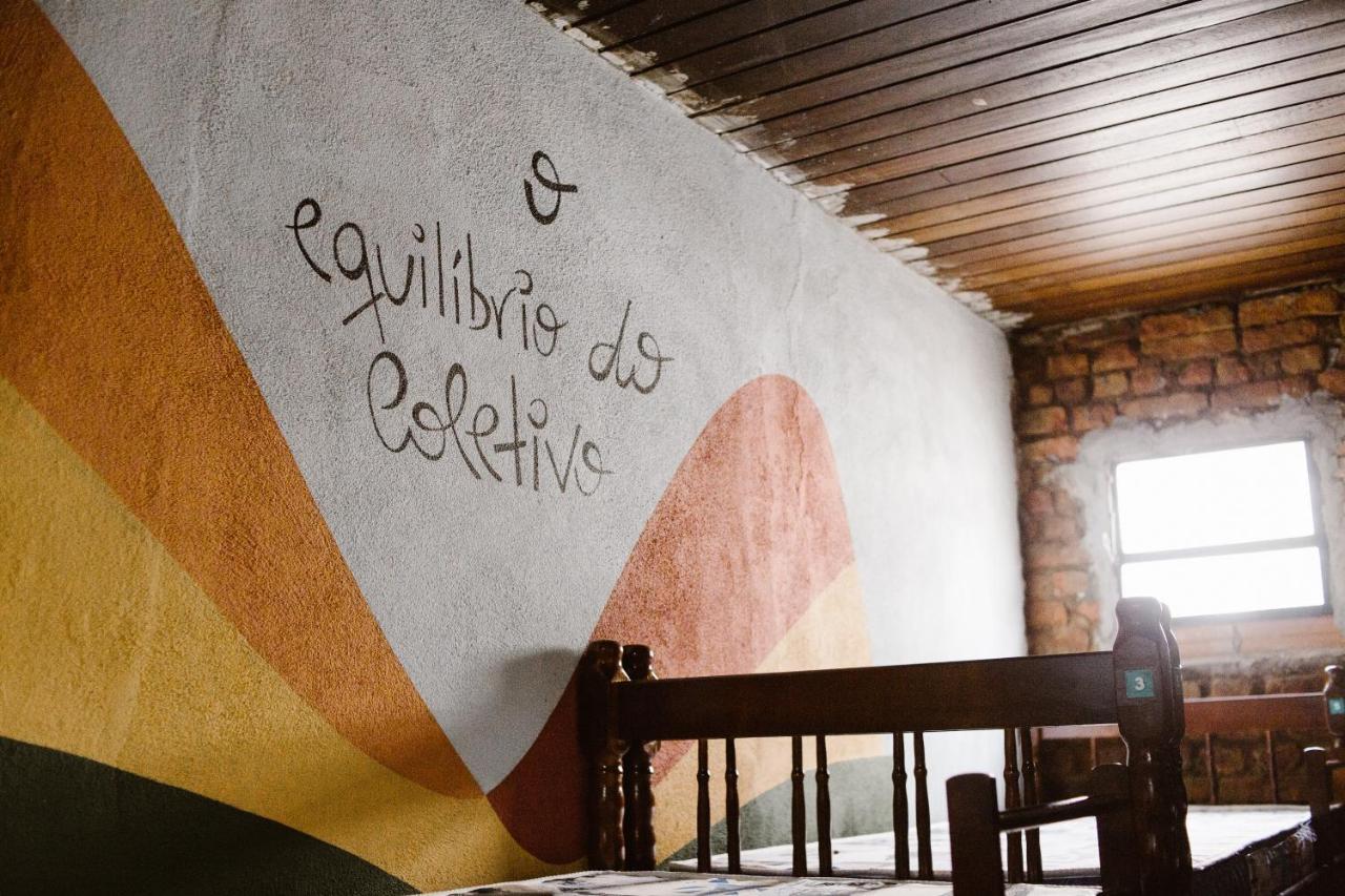 Hostel Casa Dos Fundos Кампус-дус-Гойтаказис Экстерьер фото